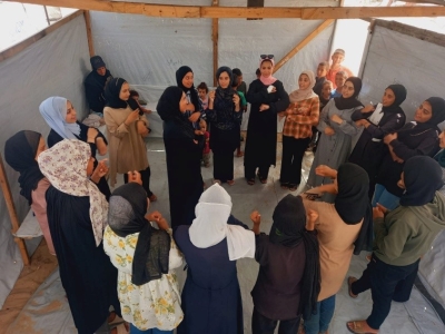 Finding Peace in the Tents: PS4L Brings Yoga for Resilience to Over 100 Girls and Women in Gaza